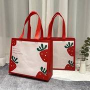 红色草莓服装手提袋子衣服无纺布覆膜购物袋可爱童装水果款袋