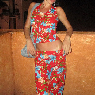 ahagaga度假风时尚花朵背，心中长包臀裙装，两件套性感无袖紧身套装