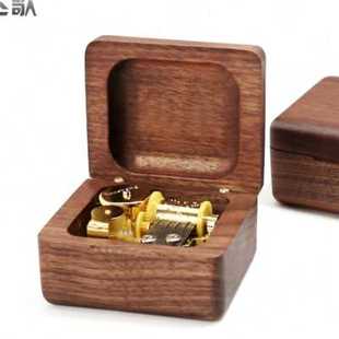 刻字胡桃木音乐盒木质八音盒天空之城创意生日礼物送男生女生女友