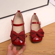 女童公主鞋红色软底，2023年儿童春秋，小女孩演出鞋洋气皮鞋单鞋