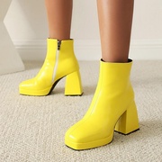 短靴女欧美秋冬鞋粗跟高跟天蓝色白色红色黄色靴子方头大码靴 MZ