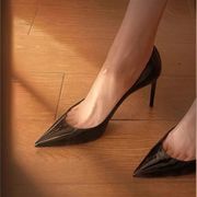 黑色高跟鞋2023春季法式少女，职业黑色工作鞋，细跟尖头单鞋