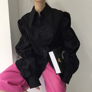 韩国chic复古宫廷风尖尖领单排扣设计宽松抽摺感泡泡袖衬衫上衣女