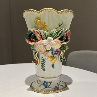 欧式田园风格奶油色客厅陶瓷装饰花瓶重工彩绘蝴蝶结花器鲜花花插