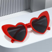 法国capinkofin太阳眼镜欧美红色，爱心女士心形，墨镜桃心金属牙大框
