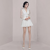 西装领白色连衣裙2023女早秋通勤设计感法式荷叶边蕾丝短裙子