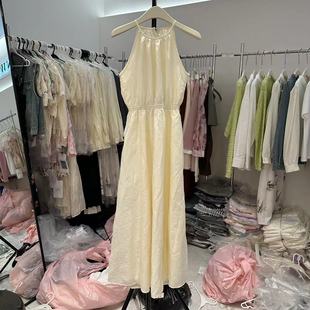 韩国东大门2024夏装气质圆领纯色，设计感露背吊带连衣裙女裙子