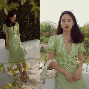 杨采钰同款复古法式绿色格子深V领连衣裙气质修身夏季中长裙夏季