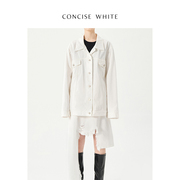 concise-white简白胸针，阔型白色牛仔外套，简约春