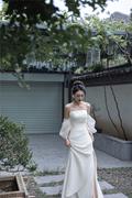 新中式晨袍新娘结婚敬酒服订婚礼服高端轻奢小众法式抹胸连衣裙女
