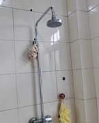 固定淋浴器龙头浴室升降杆子，支架淋雨管沐浴器，挂墙式圆形简易喷头