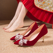 红色绒面婚鞋结婚新娘鞋，礼服鞋中式秀禾鞋，敬酒鞋尖头细跟高跟鞋潮