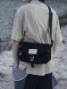 日本大容量挎包黑色单肩包米色女通勤斜挎包帆布休闲轻便手机小包