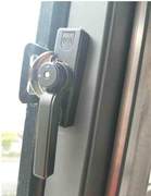 铝合金窗锁保险月牙锁双向可调左右推拉塑钢门窗防盗锁扣