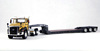 CAT工程车1 50卡特CT660平板拖车低架式半挂车合金仿真模型摆件