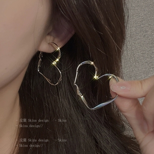 925纯银针大爱心耳钉女耳环小众设计高级感耳饰冷性风气质耳圈潮