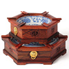 中式客厅红木工艺品，烟具烟缸红酸枝木雕刻六角，青花瓷烟灰缸摆件