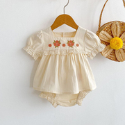 ins风婴儿衣服套装花朵面包裤女宝宝两件套上衣T恤韩版洋气夏季