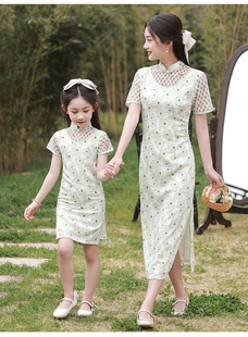 绿色小清新亲子装母女装碎花连衣裙，女童妈妈旗袍，修身改良中国风夏