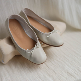 花边女手工芭蕾舞单鞋，浅口平底鞋真皮骨白色平跟芭蕾