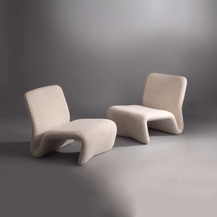 北欧设计师阳台白色羊圈绒铁艺造型单人休闲小沙发椅异形成人艺术