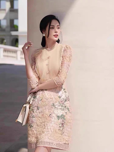 越南设计师重工气质淑女，七分袖杏色，飘带网纱裙子刺绣蕾丝连衣裙