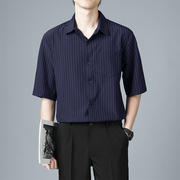 男士蓝色休闲日系条纹衬衫男短袖设计感小众夏季衬衣男装2022