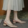 法式铆钉鞋子女秋夏季尖头浅口平底鞋软底，裸色低跟单鞋女粗跟漆皮