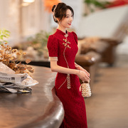 中式敬酒服2023酒红色订婚礼服高级感新娘，出阁宴会晚礼服旗袍