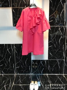复古法式v领气质中长款喇叭，袖露肩玫，粉色连衣裙宽松显瘦女夏2024