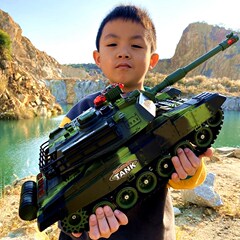 超大遥控坦克可发射亲子对战履带式模型儿童充电动男孩越野车玩具
