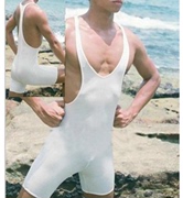 男士时尚白色背心式连体泳衣 齐膝5分泳衣吊带背心连五分连体泳裤