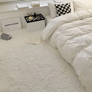 简约少女白色长绒床边地垫，卧室满铺地毯，飘窗榻榻米撸猫感地毯垫子