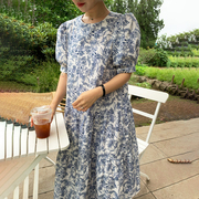 韩国chic夏季小众复古慵懒风，素描印花圆领，宽松长款泡泡袖连衣裙女