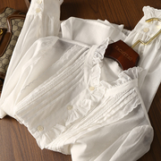 么 法式甜美浪漫风琴压褶花边领薄款月光白纯棉长袖衬衫