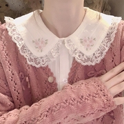 复古 女 蔷薇玫瑰刺绣少蕾丝花边 暗纹肌理 布 娃娃领棉衬衫 W
