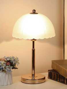 现代简约欧式北欧可调光台灯床头灯卧室台灯玻璃触摸感应台灯