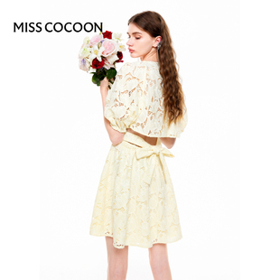 misscocoon花园度假24春夏蕾丝，绣花后背镂空嫩黄色连衣裙