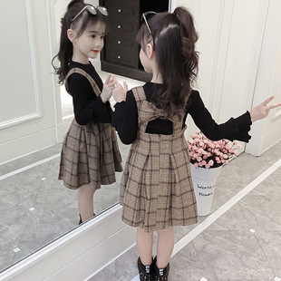 女童春秋套装秋季装儿童，韩版呢子背心裙，洋气打底衫女背带裙两件套