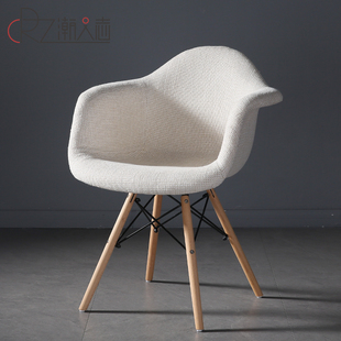 北欧软包椅子靠背家用餐椅现代简约设计师椅咖啡厅休闲洽谈椅DAW