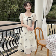 新中式盘扣刺绣花朵连衣裙，女时尚气质夏季收腰显瘦方领系带a字裙