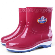 时尚秋冬水鞋女士中筒防滑雨鞋，防水耐磨加绒胶鞋中帮雨靴工作大码