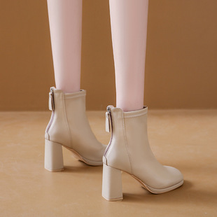 马丁靴女靴子2024春秋，网红瘦瘦靴，方头粗跟短靴裸靴白色高跟鞋