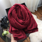 红色围巾女春秋冬季保暖棉麻披肩，两用百搭纯色，长款大尺寸文艺丝巾