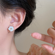 山茶花锆石耳钉法式耳饰女独特耳环2024高级感耳坠耳饰品