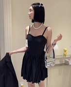 2023春季韩国设计师，气质淑女拉链吊带百褶木耳边连衣裙短裙