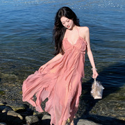 粉色超仙v领性感，露背挂脖吊带连衣裙女夏季海边度假风沙滩裙长裙
