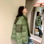 设计感绿色羽绒棉服，女短款冬季2023小个子韩系面包，服加厚外套