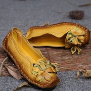 春季真皮豆豆鞋舒适软底，民族风妈妈鞋，平底中老年大码女鞋手工单鞋