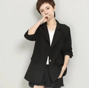 黑色小西装外套女2023春秋休闲气质韩版设计感上衣大码西服